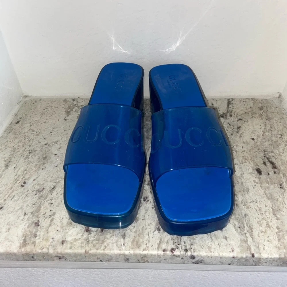 Gucci Blue Perforated Transparent Platform Rubber Jelly Mule Block Heels, Sz 9 - Picture 3 of 3